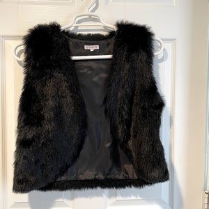 Fur vest